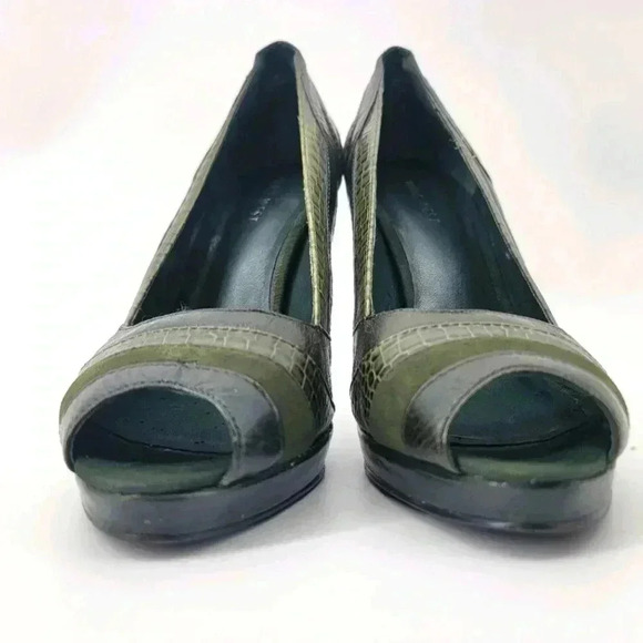 NINE  WEST - Picture 5 of 7